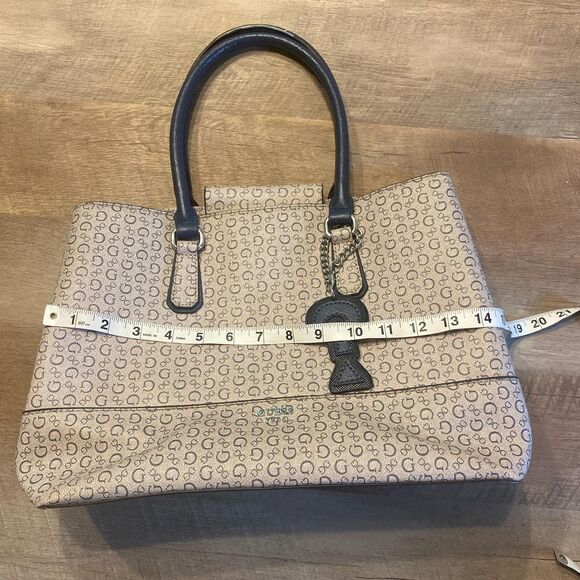 Guess Woman Tote Bag Purse Question Mark Charm - Picture 6 of 6